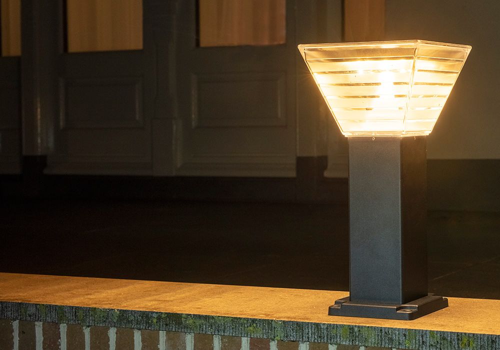 Staande solar lampen op zonne-energie